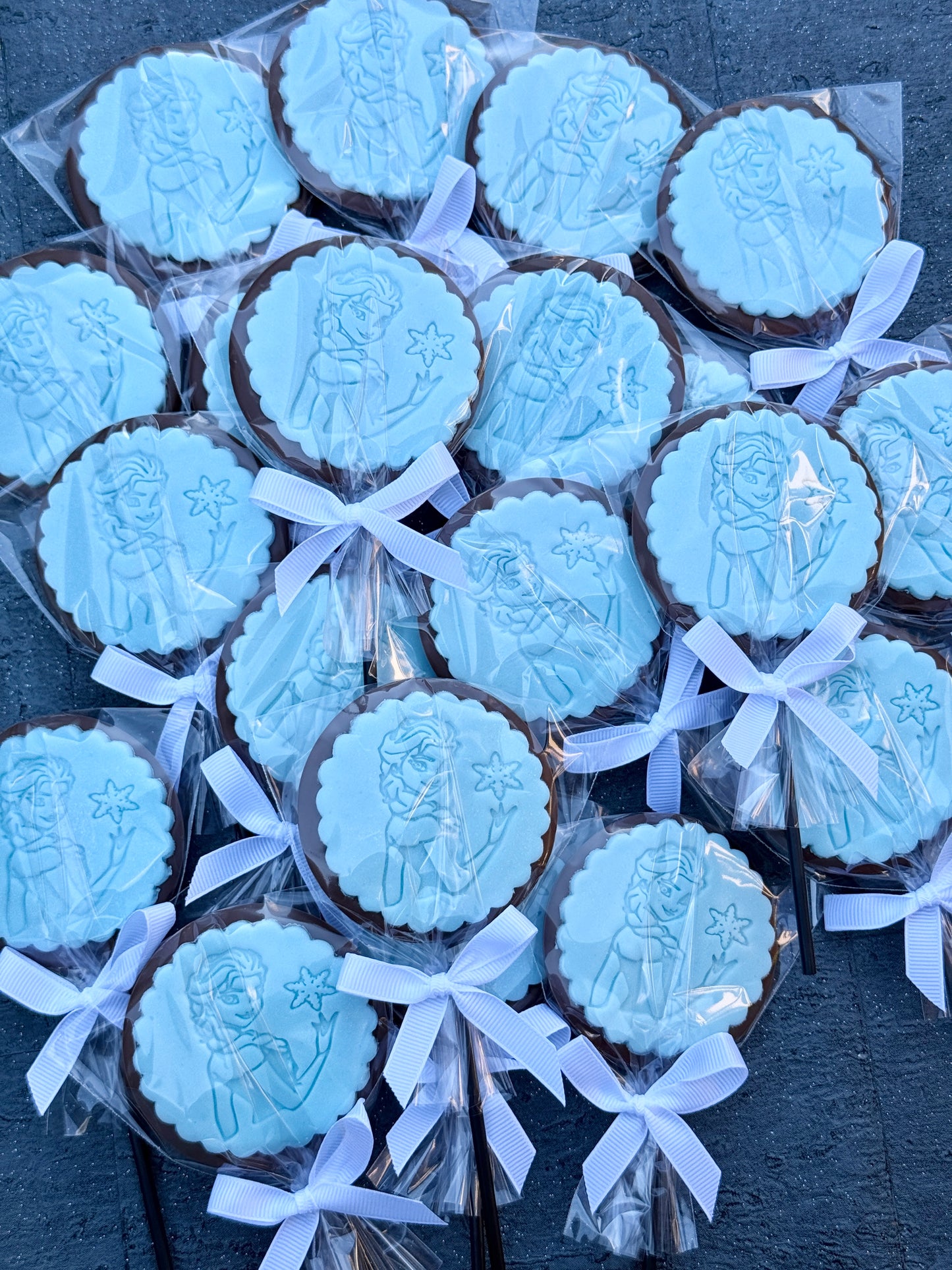 Frozen Elsa Fondant Lollipop