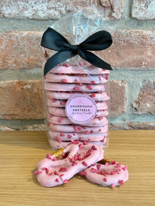 Strawberry Crumble Pretzels