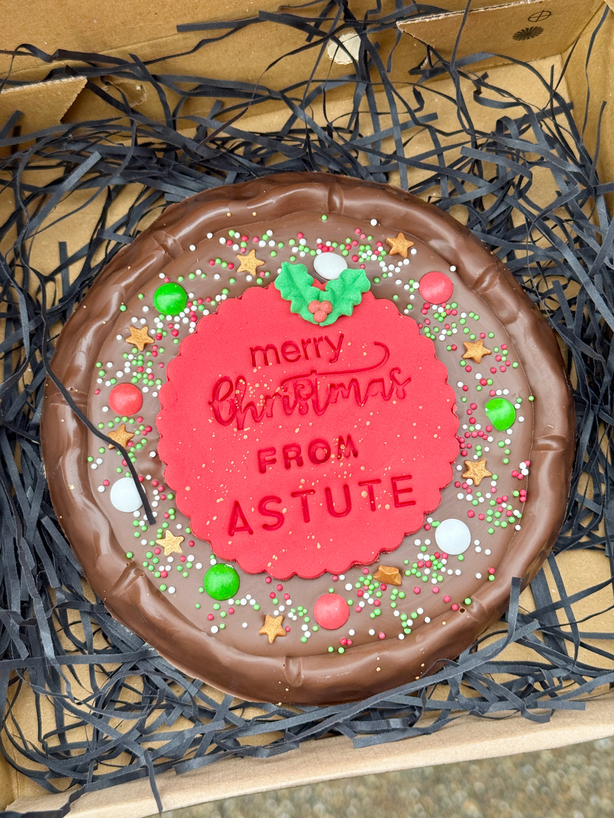 Merry Christmas Stuffed Chocolate Pizza