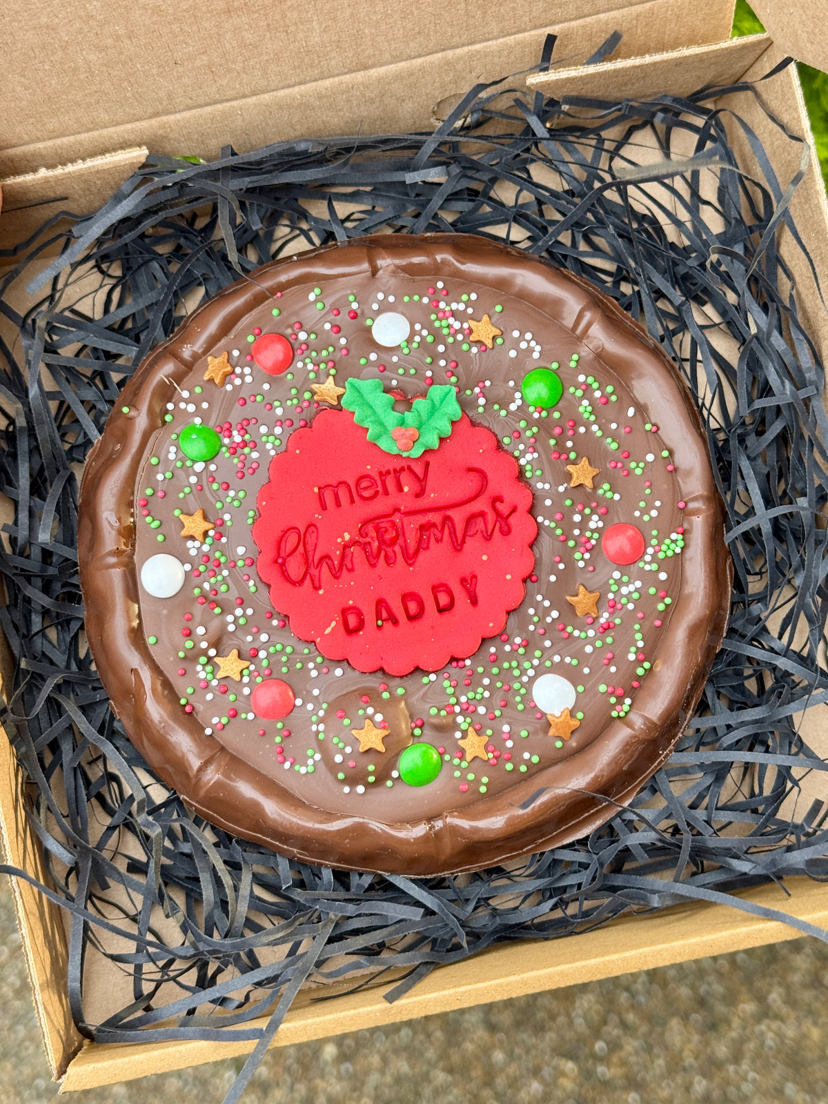 Merry Christmas Stuffed Chocolate Pizza