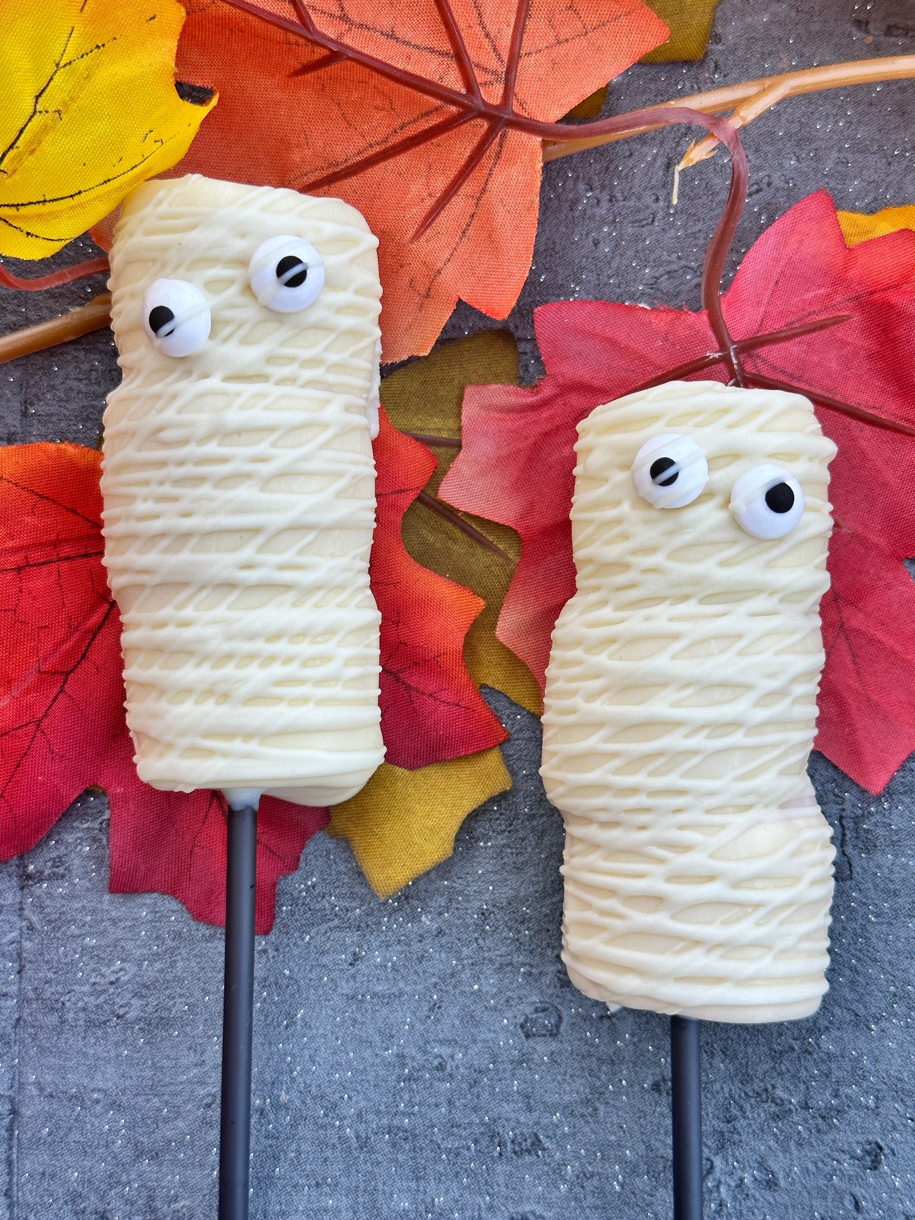 Halloween Marshmallow Mummy Pop